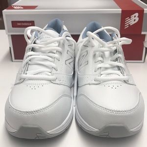 Women’s New Balance 928 walking shoe size 9 xxwide